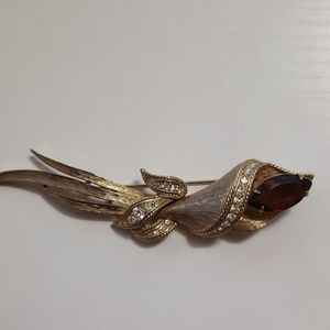 Sarah Coventry Brooch Vintage